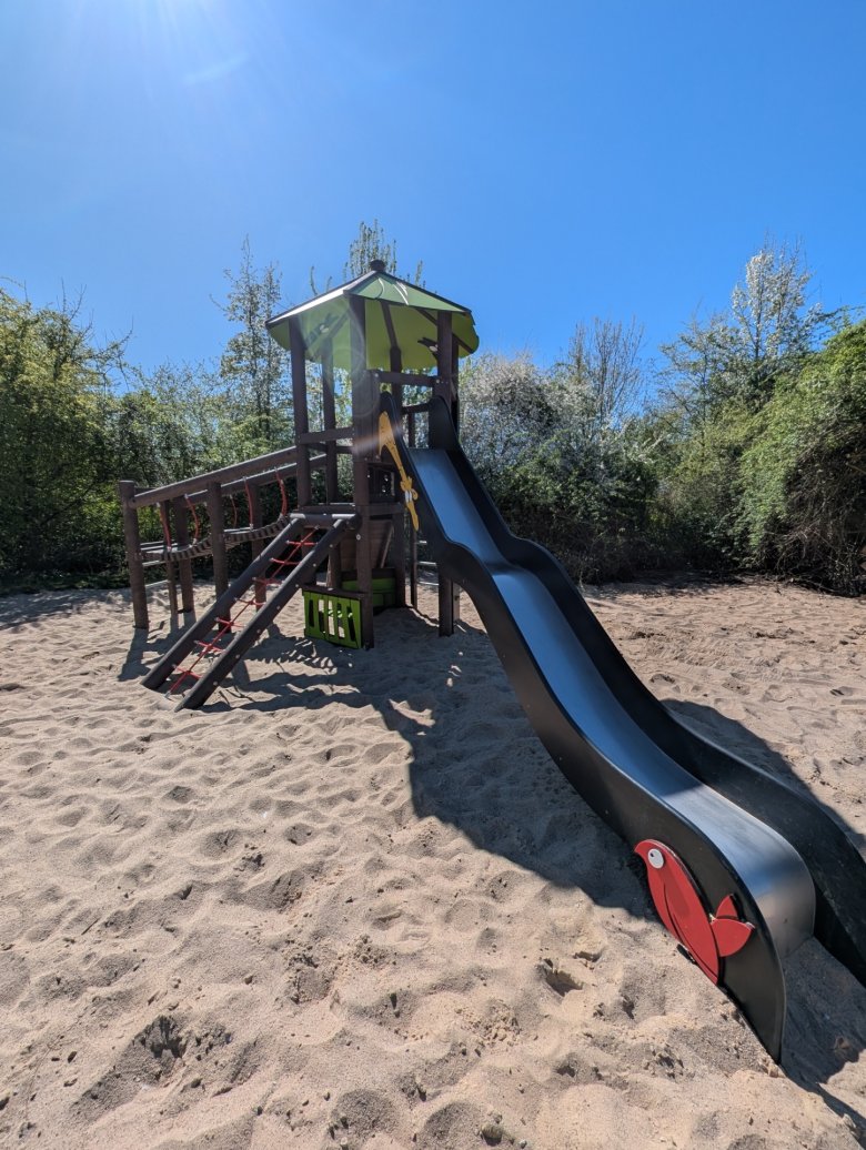 Play tower on Helene-Lange-Straße