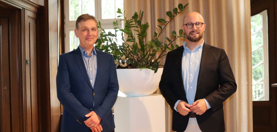 Dr. Hofbauer und Bürgermeister Michael Gerdhenrich